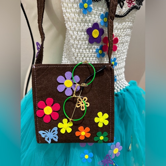 🎃Encanto Mirabel Costume Size 10 - Picture 6 of 7